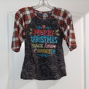 Girl’s L gray and plaid holiday 3/4 length sleeve t shirt size L